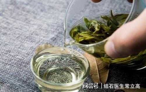 茶对结石有没有用（茶水对结石有好处吗?）