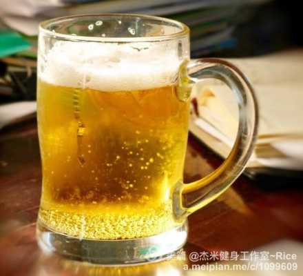 喝醉后喝啤酒透透有用吗（醉酒后喝啤酒）