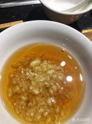 香油拌蒜泥对斑秃有用（香油加蒜泥抹头皮）